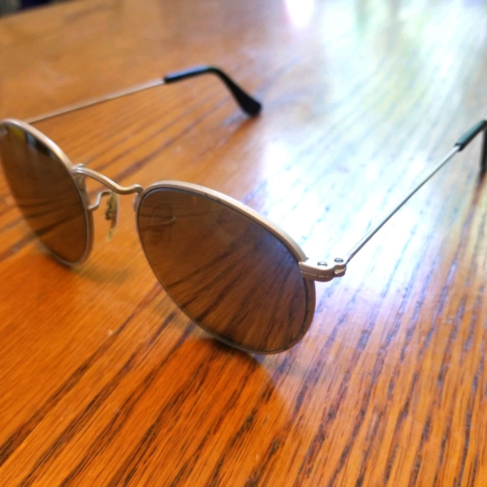 RayBan round sunglasses
